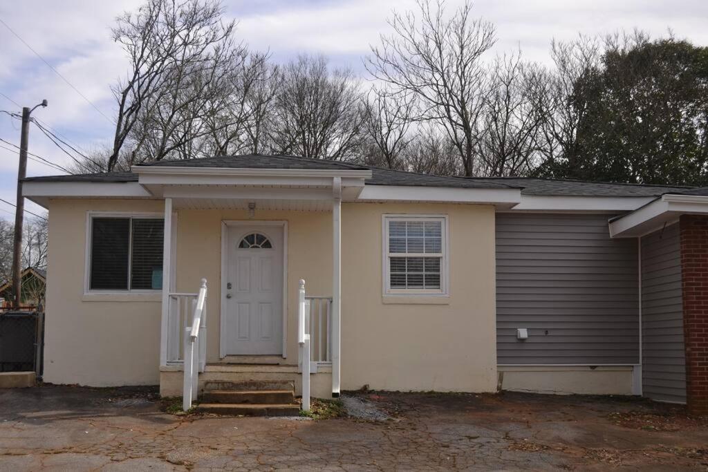 Bright And Cozy Lighthouse Cottage In Greenville Sc Екстериор снимка