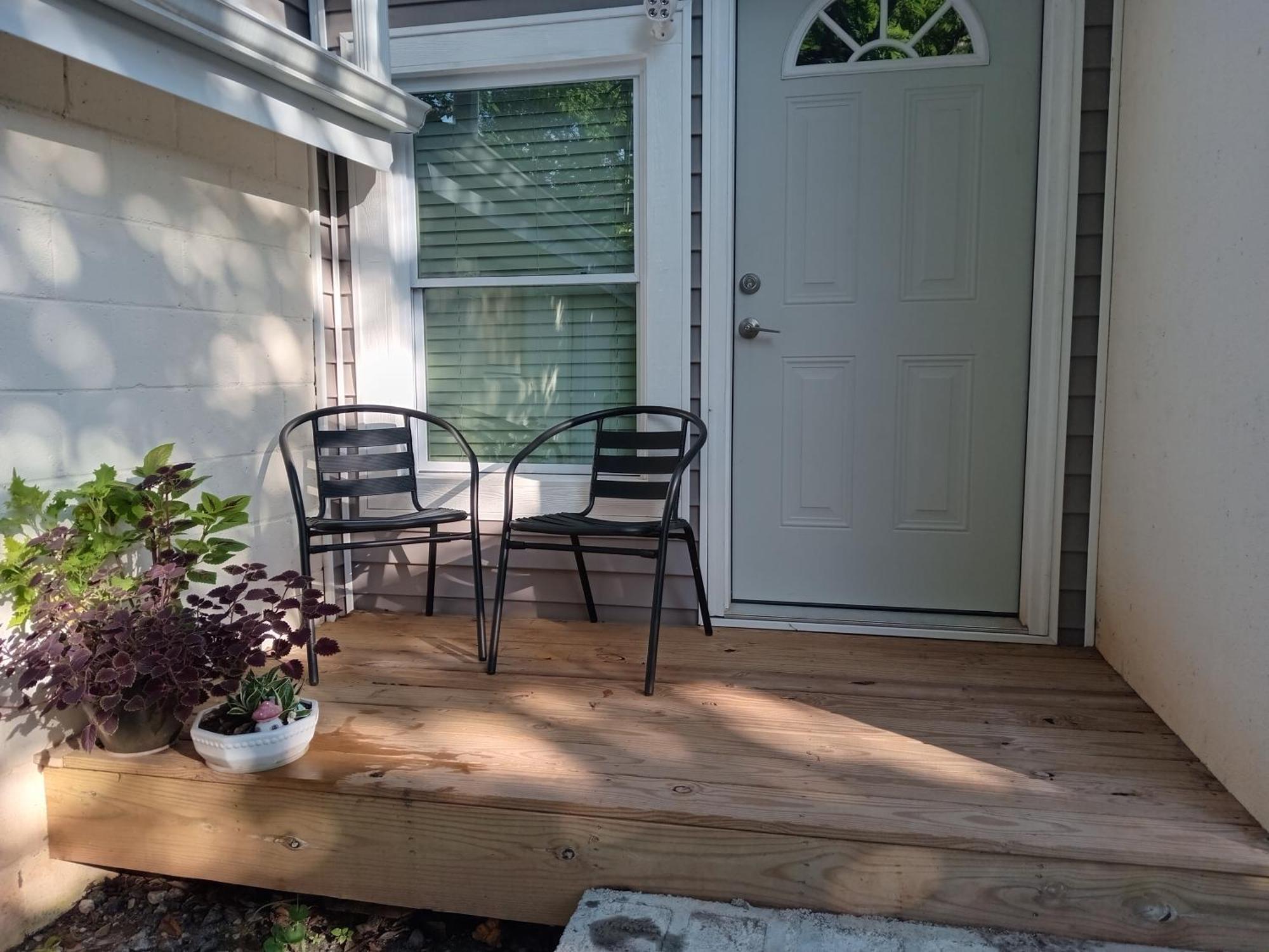Bright And Cozy Lighthouse Cottage In Greenville Sc Екстериор снимка